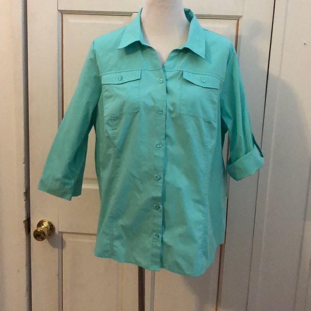 Women’s 1X CJ Banks Button Down V-neck Top